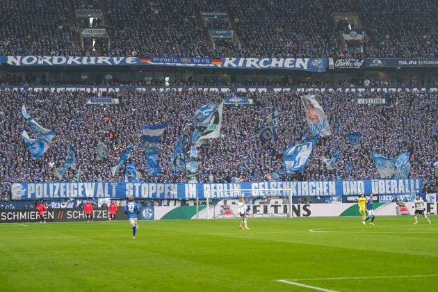 Germany Soccer 2 Bundesliga, Season 2025 26, 19 Matchday FC Schalke 04 vs 1 FC Kaiserslautern, 25 01 2026, Veltins Arena Gelsenkirchen, North Rhine-Westphalia Fans FC Schalke 04 call to stop police violence Copyright: xLeonxFrickx