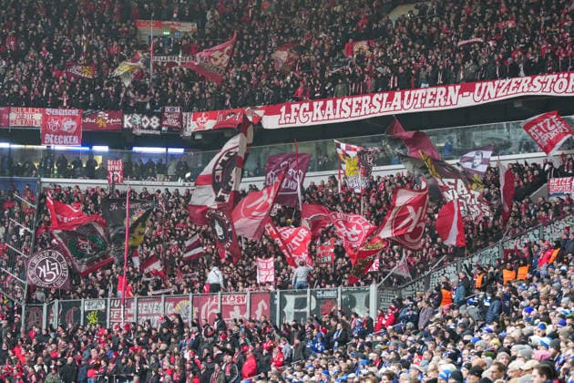 Germany Soccer 2 Bundesliga, Season 2025 26, Matchday 19 FC Schalke 04 vs 1 FC Kaiserslautern, 25 01 2026, Veltins Arena Gelsenkirchen, North Rhine-Westphalia Fans 1 FC Kaiserslautern Copyright: xLeonxFrickx