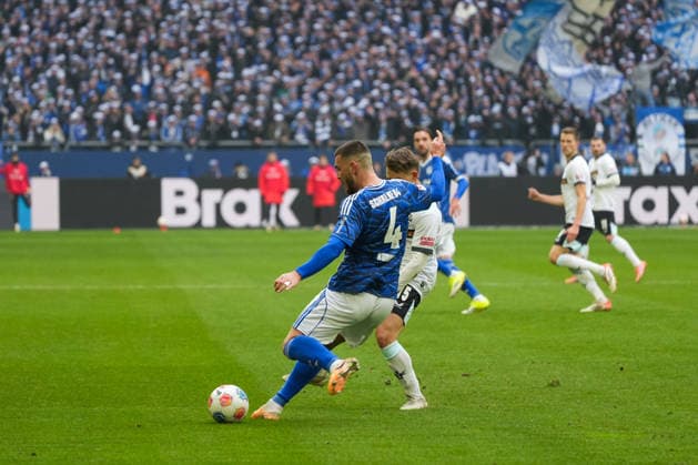 Germany Soccer 2 Bundesliga, Season 2025 26, 19 Matchday FC Schalke 04 vs 1 FC Kaiserslautern, 25 01 2026, Veltins Arena Gelsenkirchen, North Rhine-Westphalia Hasan Kurucay, Hasan Kurucay FC Schalke 04, 4 Copyright: xLeonxFrickx