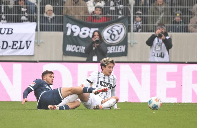 25 01 2026, Football, Men, 2 Bundesliga, Season 2025 2026, SV 07 Elversberg VfL Bochum 1848, Kjell Arik Wätjen VfL Bochum 1848 Nicholas Mickelson SV 07 Elversberg Elversberg Ursapharm Arena an der Kaiserlinde Saarland Germany DEU Copyright: xSebastianxBachx