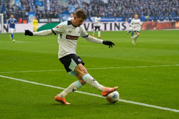 Germany Soccer 2 Bundesliga, Season 2025 26, 19 Matchday FC Schalke 04 vs 1 FC Kaiserslautern, 25 01 2026, Veltins Arena Gelsenkirchen, North Rhine-Westphalia Paul Joly 1 FC Kaiserslautern, 26 Copyright: xLeonxFrickx
