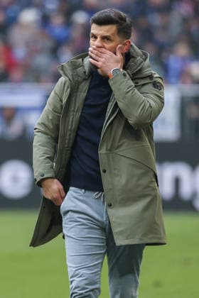2 Bundesliga FC Schalke 04 1 FC Kaiserslautern on 25 01 2026 in the Veltins Arena on Schalke Coach Miron Muslic Schalke dissatisfied, disappointed, disappointed, dejected MH