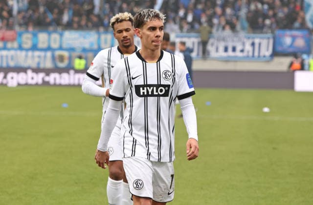 25 01 2026, Football, Men, 2 Bundesliga, Season 2025 2026, SV 07 Elversberg VfL Bochum 1848, Frederik Schmahl SV 07 Elversberg disappointed Elversberg Ursapharm Arena an der Kaiserlinde Saarland Germany DEU Copyright: xSebastianxBachx