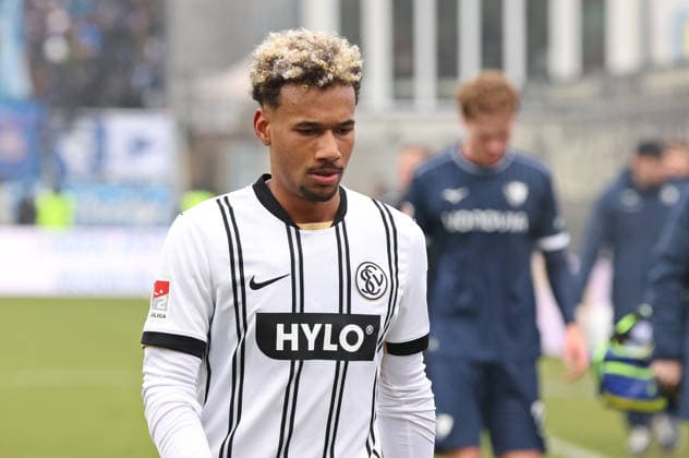 25 01 2026, Football, Men, 2 Bundesliga, Season 2025 2026, SV 07 Elversberg VfL Bochum 1848, Bambase Conte SV 07 Elversberg disappointed Elversberg Ursapharm Arena an der Kaiserlinde Saarland Germany DEU Copyright: xSebastianxBachx