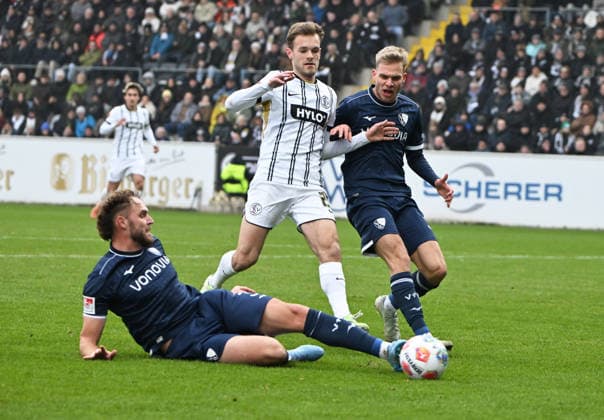Soccer 2 Bundesliga Season 2025 26 25 01 2025 Ursapharm Arena SV Elversberg elv VfL Bochum bo V li Philipp STROMPF VfL Bochum , Tom ZIMMERSCHIED SV Elversberg , Kjell Arik WÄTJEN VfL Bochum Soccer 2 Bundesliga SV Elversberg