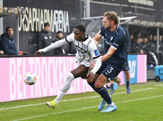 Soccer 2 Bundesliga Season 2025 26 25 01 2025 Ursapharm Arena SV Elversberg elv VfL Bochum bo Bambase CONTE SV Elversberg , li Philipp STROMPF VfL Bochum Soccer 2 Bundesliga SV Elversberg