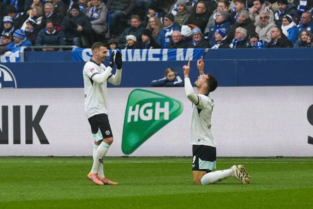 Germany Soccer 2 Bundesliga, Season 2025 26, Matchday 19 FC Schalke 04 vs 1 FC Kaiserslautern, 25 01 2026, Veltins Arena Gelsenkirchen, North Rhine-Westphalia Cheering goal celebration Emotions about the goal to 1 0 by Ivan Prtajin 1 FC Kaiserslautern, 9 Copyright: xLeonxFrickx