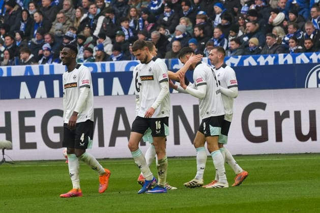 Germany Soccer 2 Bundesliga, Season 2025 26, Matchday 19 FC Schalke 04 vs 1 FC Kaiserslautern, 25 01 2026, Veltins Arena Gelsenkirchen, North Rhine-Westphalia Cheering goal celebration Emotions about the goal to 1 0 by Ivan Prtajin 1 FC Kaiserslautern, 9 Copyright: xLeonxFrickx