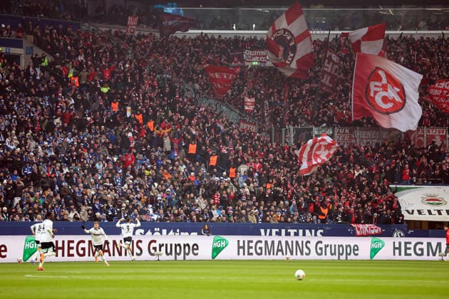 25 01 2026, xrekx, Fußball 2 Bundesliga, FC Schalke 04 1 FC Kaiserslautern v l Torjubel nach dem Tor zum celebrating the goal celebrate 0 1 durch Ivan Prtajin 1 FC Kaiserslautern DFL DFB REGULATIONS PROHIBIT ANY USE OF PHOTOGRAPHS as IMAGE SEQUENCES and or QUASI VIDEO Gelsenkirchen