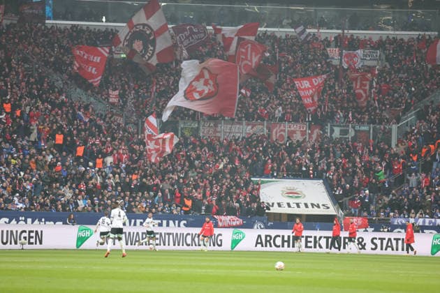 25 01 2026, xrekx, Fußball 2 Bundesliga, FC Schalke 04 1 FC Kaiserslautern v l Torjubel nach dem Tor zum celebrating the goal celebrate 0 1 durch Ivan Prtajin 1 FC Kaiserslautern DFL DFB REGULATIONS PROHIBIT ANY USE OF PHOTOGRAPHS as IMAGE SEQUENCES and or QUASI VIDEO Gelsenkirchen