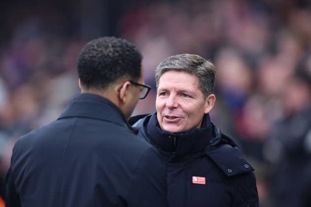 Crystal Palace v Chelsea, Premier League Crystal Palace Manager Oliver Glasner hugs Chelsea Manager Liam Rosenior during the Premier League match between Crystal Palace and Chelsea at Selhurst Park, London, UK on 25 January 2026. London Selhurst Park Greater London UK Editorial use only DataCo restrictions apply See www.football-dataco.com , Copyright: xChrisxFoxwellx PSI-23638-0014
