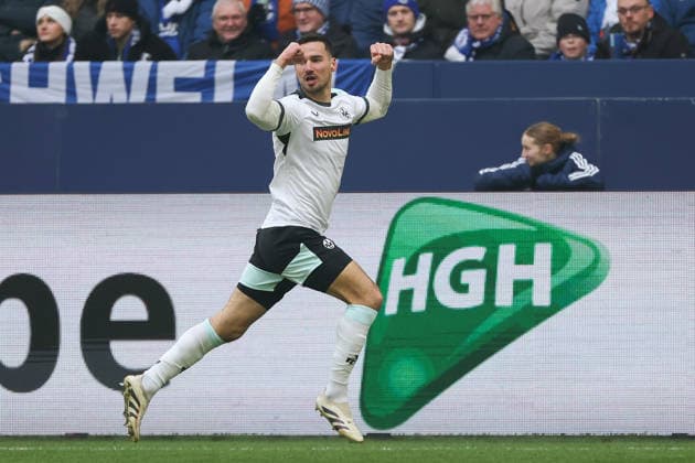 2 Bundesliga FC Schalke 04 1 FC Kaiserslautern on 25 01 2026 at the Veltins Arena in Schalke Cheering, goal celebration, goal scorer, goal scorer Ivan Prtajin Kaiserslautern 9 cheers after his goal to make it 0 to 1 MH