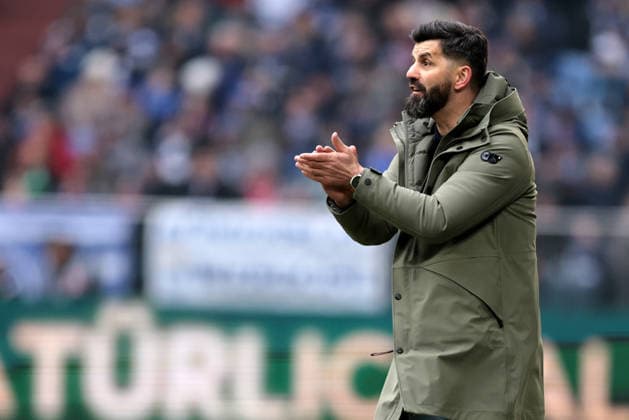 Head coach Miron Muslic FC Schalke 04 at the match of the 2 Bundesliga season 2025 26 FC Schalke 04 1 FC Kaiserslautern Copyright Thomas Pakusch