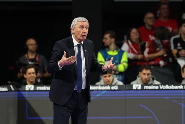 Svetislav Pesic FC Bayern Basketball, Head Coach gestures, GER, FC Bayern Basketball vs Fitness First Wuerzburg Baskets, Basketball, easycredit Basketball Bundesliga, Matchday 17, Season 2025 2026, 25 01 2026, GER, FC Bayern Basketball vs Fitness First Wuerzburg Baskets, Basketball, easycredit Basketball Bundesliga, Matchday 17, Season 2025 2026, 25 01 2026 Munich Copyright: xEibner-Pressefoto JennixMaulx EP_JML