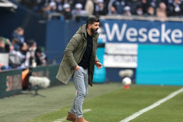 Head coach Miron Muslic FC Schalke 04 at the match of the 2 Bundesliga season 2025 26 FC Schalke 04 1 FC Kaiserslautern Copyright Thomas Pakusch
