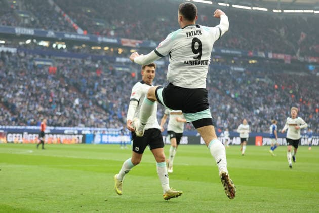25 01 2026, xrekx, Fußball 2 Bundesliga, FC Schalke 04 1 FC Kaiserslautern v l Torjubel nach dem Tor zum celebrating the goal celebrate 0 2 durch Ivan Prtajin 1 FC Kaiserslautern DFL DFB REGULATIONS PROHIBIT ANY USE OF PHOTOGRAPHS as IMAGE SEQUENCES and or QUASI VIDEO Gelsenkirchen