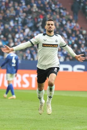 25 01 2026, xrekx, Fußball 2 Bundesliga, FC Schalke 04 1 FC Kaiserslautern v l Torjubel nach dem Tor zum celebrating the goal celebrate 0 2 durch Ivan Prtajin 1 FC Kaiserslautern DFL DFB REGULATIONS PROHIBIT ANY USE OF PHOTOGRAPHS as IMAGE SEQUENCES and or QUASI VIDEO Gelsenkirchen