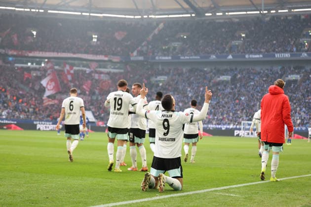 25 01 2026, xrekx, Fußball 2 Bundesliga, FC Schalke 04 1 FC Kaiserslautern v l Torjubel nach dem Tor zum celebrating the goal celebrate 0 2 durch Ivan Prtajin 1 FC Kaiserslautern DFL DFB REGULATIONS PROHIBIT ANY USE OF PHOTOGRAPHS as IMAGE SEQUENCES and or QUASI VIDEO Gelsenkirchen