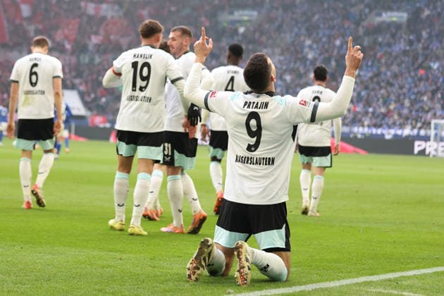 25 01 2026, xrekx, Fußball 2 Bundesliga, FC Schalke 04 1 FC Kaiserslautern v l Torjubel nach dem Tor zum celebrating the goal celebrate 0 2 durch Ivan Prtajin 1 FC Kaiserslautern DFL DFB REGULATIONS PROHIBIT ANY USE OF PHOTOGRAPHS as IMAGE SEQUENCES and or QUASI VIDEO Gelsenkirchen