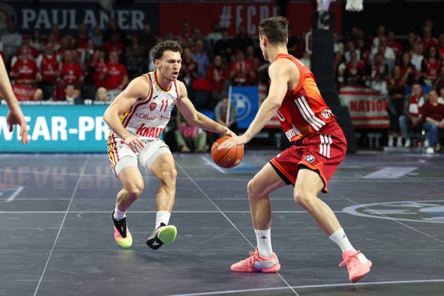 Brae Ivey Fitness First Wuerzburg Baskets, 11 with Nenad Dimitrijevic FC Bayern Basketball, 00 , GER, FC Bayern Basketball vs Fitness First Wuerzburg Baskets, Basketball, easycredit Basketball Bundesliga, 17 Matchday, Season 2025 2026, 25 01 2026, GER, FC Bayern Basketball vs Fitness First Wuerzburg Baskets, Basketball, easycredit Basketball Bundesliga, 17 Matchday, Season 2025 2026, 25 01 2026 Munich Copyright: xEibner-Pressefoto JennixMaulx EP_JML