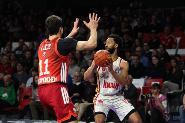 Davion Mintz Fitness First Wuerzburg Baskets, 10 with Vladimir Lucic FC Bayern Basketball, 11 , GER, FC Bayern Basketball vs Fitness First Wuerzburg Baskets, Basketball, easycredit Basketball Bundesliga, Matchday 17, Season 2025 2026, 25 01 2026, GER, FC Bayern Basketball vs Fitness First Wuerzburg Baskets, Basketball, easycredit Basketball Bundesliga, Matchday 17, Season 2025 2026, 25 01 2026 Munich Copyright: xEibner-Pressefoto JennixMaulx EP_JML