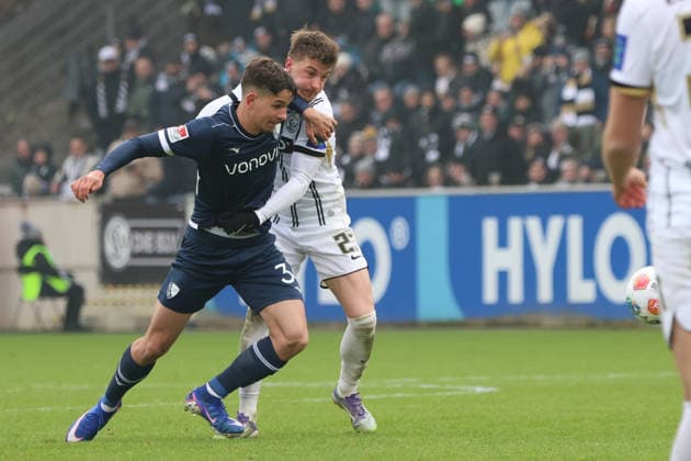 25 01 2026, Football, Men, 2 Bundesliga, Season 2025 2026, SV 07 Elversberg VfL Bochum 1848, Lukas Petkov SV 07 Elversberg , Cajetan Lenz VfL Bochum 1848 Elversberg Ursapharm Arena an der Kaiserlinde Saarland Germany DEU Copyright: xSebastianxBachx