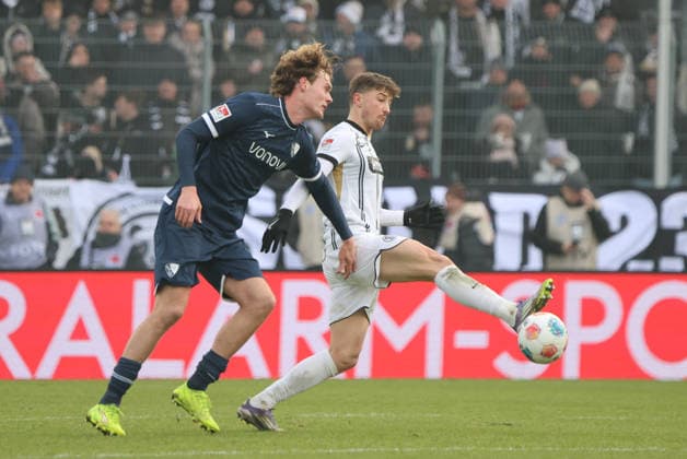 25 01 2026, Football, Men, 2 Bundesliga, Season 2025 2026, SV 07 Elversberg VfL Bochum 1848, Lukas Petkov SV 07 Elversberg , Mats Pannewig VfL Bochum 1848 Elversberg Ursapharm Arena an der Kaiserlinde Saarland Germany DEU Copyright: xSebastianxBachx
