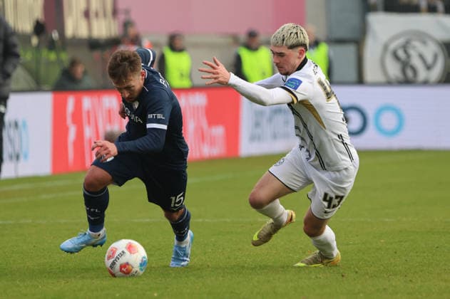 25 01 2026, Football, Men, 2 Bundesliga, Season 2025 2026, SV 07 Elversberg VfL Bochum 1848, Felix Keidel SV 07 Elversberg , Felix Passlack VfL Bochum 1848 Elversberg Ursapharm Arena an der Kaiserlinde Saarland Germany DEU Copyright: xSebastianxBachx