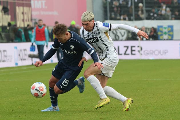 25 01 2026, Football, Men, 2 Bundesliga, Season 2025 2026, SV 07 Elversberg VfL Bochum 1848, Felix Keidel SV 07 Elversberg , Felix Passlack VfL Bochum 1848 Elversberg Ursapharm Arena an der Kaiserlinde Saarland Germany DEU Copyright: xSebastianxBachx