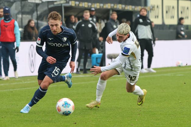 25 01 2026, Football, Men, 2 Bundesliga, Season 2025 2026, SV 07 Elversberg VfL Bochum 1848, Felix Keidel SV 07 Elversberg , Felix Passlack VfL Bochum 1848 Elversberg Ursapharm Arena an der Kaiserlinde Saarland Germany DEU Copyright: xSebastianxBachx