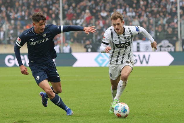 25 01 2026, Football, Men, 2 Bundesliga, Season 2025 2026, SV 07 Elversberg VfL Bochum 1848, Tom Zimmerschied SV 07 Elversberg , Cajetan Lenz VfL Bochum 1848 Elversberg Ursapharm Arena an der Kaiserlinde Saarland Germany DEU Copyright: xSebastianxBachx