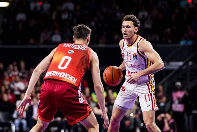 easyCredit Basketball Bundesliga, FC Bayern München Fitness First Würzburg Baskets 25 01 2026 Neno Dimitrijevic FC Bayern München, 0 , Brae Ivey Fitness First Würzburg Baskets, 11 on the ball easyCredit Basketball Bundesliga, FC Bayern München Fitness First Würzburg Baskets Munich, BMW Park on 25 01 2026 Copyright: xBEAUTIFULxSPORTS Wunderlx