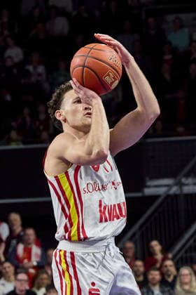 German Basketball Bundesliga BBL , FC Bayern Munich Basketball vs Fitness First Würzburg Baskets, Munich FC Bayern Basketball, Würzburg Baskets Fitness First, Würzburg Baskets, 2026 01 25 in Munich SAP Garden IVEY Brae Fitness First Würzburg Baskets Point Guard PG Nr 11 WUE11 sportworld Munich SAP Garden Bayern Germany