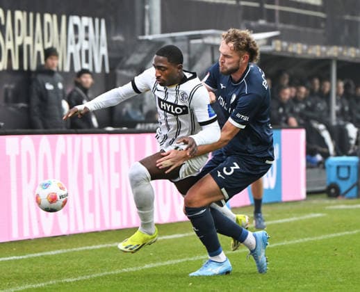 Soccer 2 Bundesliga Season 2025 26 25 01 2025 Ursapharm Arena SV Elversberg elv VfL Bochum bo 1 1 David MOKWA SV Elversberg , li Philipp STROMPF VfL Bochum Soccer 2 Bundesliga SV Elversberg