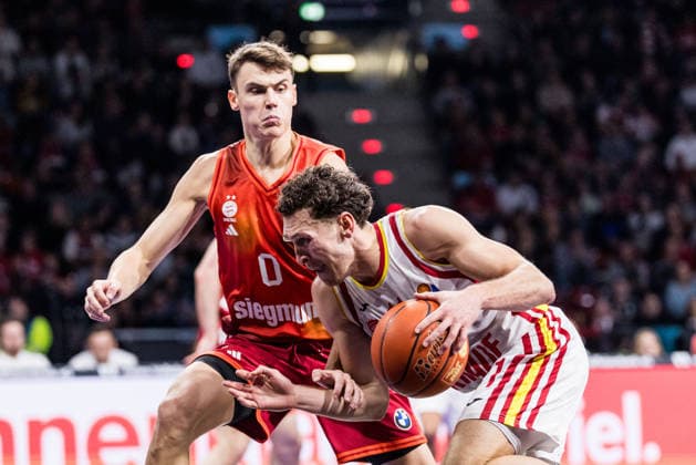 easyCredit Basketball Bundesliga, FC Bayern München Fitness First Würzburg Baskets 25 01 2026 Neno Dimitrijevic FC Bayern München, 0 , Brae Ivey Fitness First Würzburg Baskets, 11 on the ball easyCredit Basketball Bundesliga, FC Bayern München Fitness First Würzburg Baskets Munich, BMW Park on 25 01 2026 Copyright: xBEAUTIFULxSPORTS Wunderlx