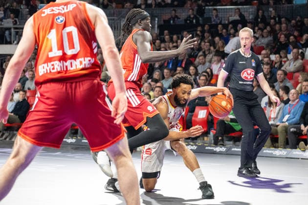 Davion Mintz 10 Fitness First Wuerzburg Baskets , FC Bayern Basketball vs Fitness First Wuerzburg Baskets, BBL, Main Round, 25 01 2026 Munich Bavaria Germany Copyright: xkolbert-press UlrichxGamelx