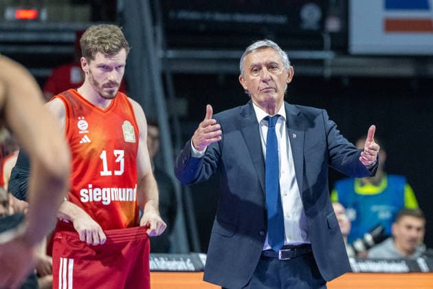 Head Coach Svetislav Persic FC Bayern Basketball , FC Bayern Basketball vs Fitness First Wuerzburg Baskets, BBL, Main Round, 25 01 2026 Munich Bavaria Germany Copyright: xkolbert-press UlrichxGamelx