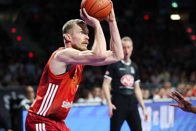 Niels Giffey FC Bayern Basketball, 05 , GER, FC Bayern Basketball vs Fitness First Wuerzburg Baskets, Basketball, easycredit Basketball Bundesliga, 17 Matchday, Season 2025 2026, 25 01 2026, GER, FC Bayern Basketball vs Fitness First Wuerzburg Baskets, Basketball, easycredit Basketball Bundesliga, 17 Matchday, Season 2025 2026, 25 01 2026 Munich Copyright: xEibner-Pressefoto JennixMaulx EP_JML
