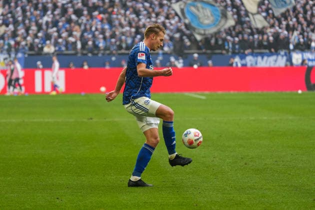 Germany Soccer 2 Bundesliga, Season 2025 26, Matchday 19 FC Schalke 04 vs 1 FC Kaiserslautern, 25 01 2026, Veltins Arena Gelsenkirchen, North Rhine-Westphalia Timo Becker FC Schalke 04, 5 Copyright: xLeonxFrickx