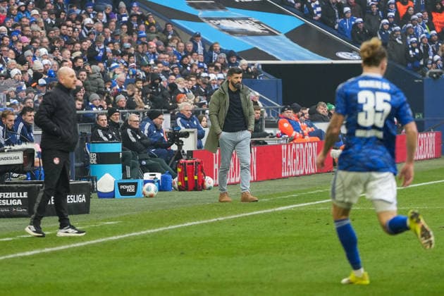 Germany Soccer 2 Bundesliga, Season 2025 26, Matchday 19 FC Schalke 04 vs 1 FC Kaiserslautern, 25 01 2026, Veltins Arena Gelsenkirchen, North Rhine-Westphalia Miron MusliÄ‡, Miron Muslic FC Schalke 04 Coach Torsten Lieberknecht 1 FC Kaiserslautern Coach Mika Wallentowitz FC Schalke 04, 35 Copyright: xLeonxFrickx