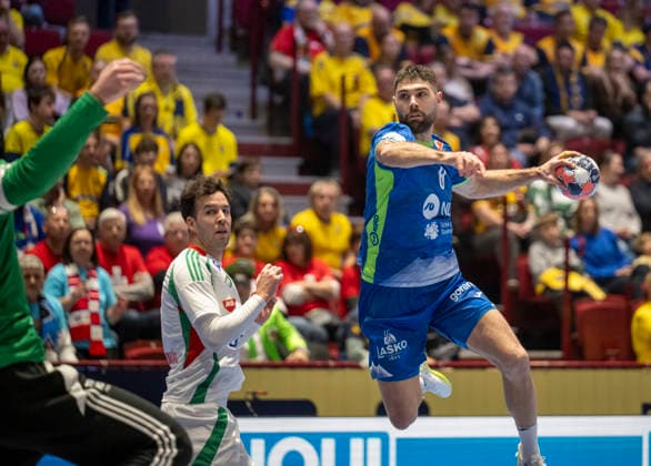 MALMÖ 2026 01 25 Slovenia s BlaÅ¾ Janc in action during the 2026 EHF European Men s Handball Championship the EHF Euro 2026 main round match between Slovenia and Hungary at Malmö Arena, in Malmö, Sweden, on January 25, 2026 MALMÖ SWEDEN x50090x  Copyright: xJohanxNilssonx xTTx EHF EURO 2026 SLOVENIA-HUNGARY