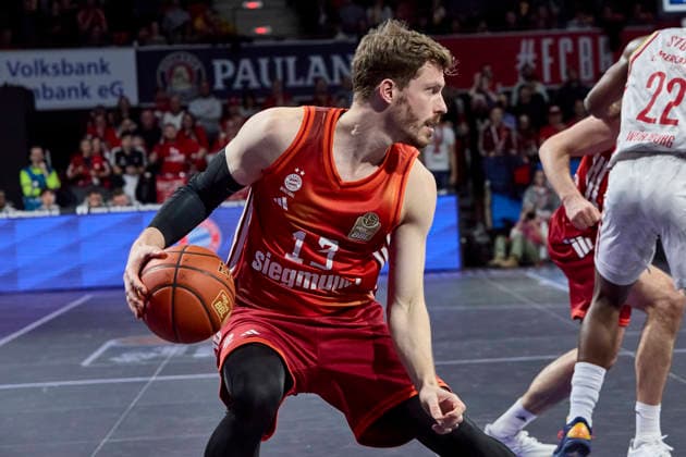 German Basketball Bundesliga BBL , FC Bayern Munich Basketball vs Fitness First Würzburg Baskets, Munich FC Bayern Basketball, Würzburg Baskets Fitness First, Würzburg Baskets, 2026 01 25 in Munich SAP Garden OBST Andreas FC Bayern Basketball SG Nr13 FCBB13 sportworld Munich SAP Garden Bayern Germany