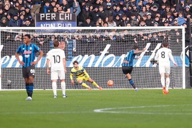 CALCIO - Serie A - Atalanta BC vs Parma Calcio Gianluca Scamacca of Atalanta BC scores the goal for 1-0 during the match of 6th day of the Serie A Championship between Atalanta BC vs Parma Calcio 1913 at the New Balance Stadium on 22 January 2026 in Bergamo, BG. Bergamo Italy  Copyright: xIPAxSport ABACAx