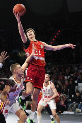 Vladimir Lucic FC Bayern Basketball, 11 with Marko Petric Fitness First Wuerzburg Baskets, 13 , GER, FC Bayern Basketball vs Fitness First Wuerzburg Baskets, Basketball, easycredit Basketball Bundesliga, Matchday 17, Season 2025 2026, 25 01 2026, GER, FC Bayern Basketball vs Fitness First Wuerzburg Baskets, Basketball, easycredit Basketball Bundesliga, Matchday 17, Season 2025 2026, 25 01 2026 Munich Copyright: xEibner-Pressefoto JennixMaulx EP_JML