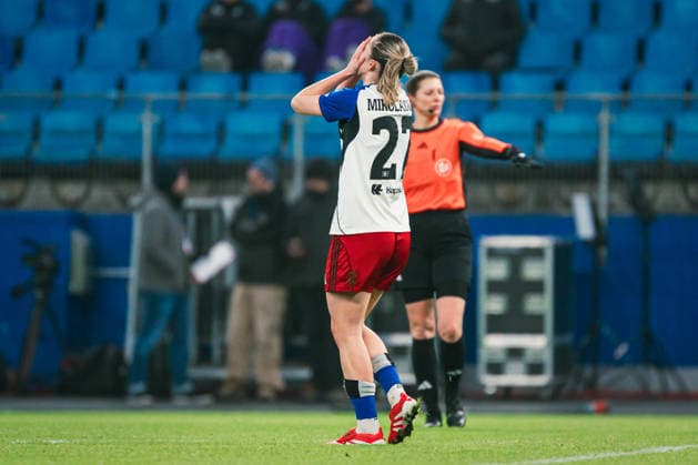 Google Pixel Frauen Bundesliga Hamburger SV vs SGS Essen, 25 01 2026 Mária Mikolajová Hamburger SV, 27 annoyed about missed chance Soccer, Google Pixel Frauen Bundesliga, 15 Matchday Hamburger SV vs SGS Essen on 25 01 2026 at Volksparkstadion, Hamburg DFB REGULATIONS PROHIBIT ANY USE OF PHOTOGRAPHS AS IMAGE SEQUENCES AND OR QUASI VIDEO Copyright: xBEAUTIFULxSPORTS Tonhäuserx