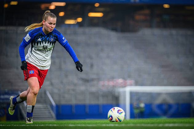 Soccer I Women I Season 2025 2026 I Bundesliga I 15 Matchday I Hamburger SV SGS Essen I 25 01 2026 Svea Stoldt 8, Hamburger SV Hamburg Volksparkstadion Hamburg Germany Copyright: xLobecax xHenningxRohlfsx