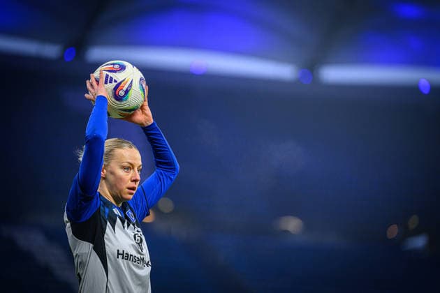 Soccer I Women I Season 2025 2026 I Bundesliga I 15 Matchday I Hamburger SV SGS Essen I 25 01 2026 Sophie Hillebrand 22, Hamburger SV Hamburg Volksparkstadion Hamburg Germany Copyright: xLobecax xHenningxRohlfsx