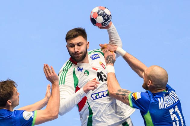 260125 Zoran Ilic of Hungary and Borut Mackovsek of Slovenia during the EHF European Handball Championship main round match between Slovenia and Hungary on January 25, 2026 in Malmö Photo Petter Arvidson BILDBYRAN kod PA PA1137 handball handball handball handballs em 2026 slovenien slovenia hungary ungern ehf european handball championship bbeng  Copyright: PETTERxARVIDSON BB260125PA009