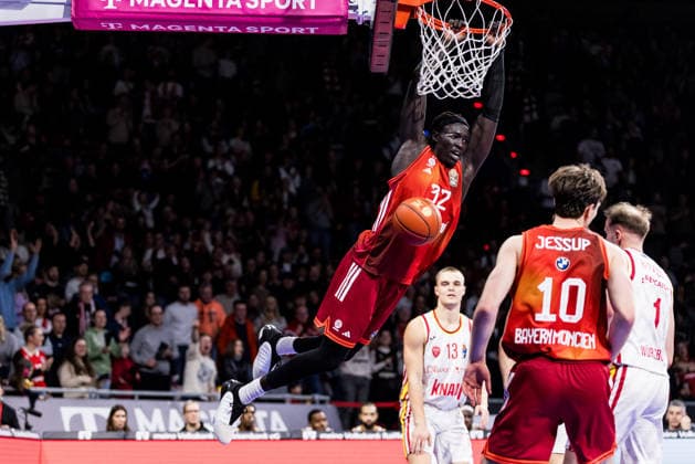 easyCredit Basketball Bundesliga, FC Bayern München Fitness First Würzburg Baskets 25 01 2026 Wenyen Gabriel FC Bayern München, 32 dunkt easyCredit Basketball Bundesliga, FC Bayern München Fitness First Würzburg Baskets Munich, BMW Park on 25 01 2026 Copyright: xBEAUTIFULxSPORTS Wunderlx