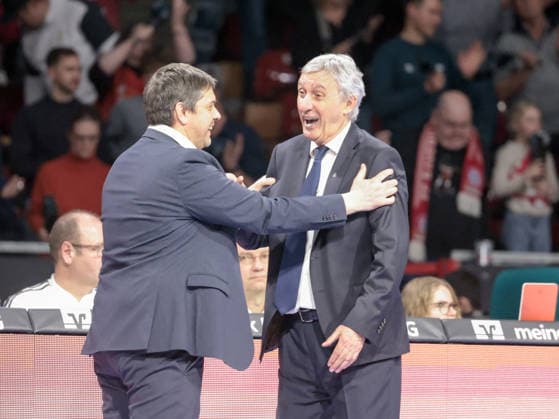 Germany Basketball, Basketball Bundesliga BBL 2025 26, 17 Matchday FC Bayern Basketball vs Fitness First Wuerzburg Baskets BMW Park Muenchen Sasa Filipovski Head Coach, Fitness First Wuerzburg Baskets Svetislav Pesic Head Coach, FC Bayern Muenchen Copyright: xChristopherxRupprechtx